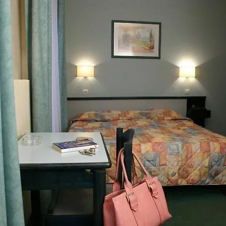 Hotel Printania Porte De Versailles Parigi