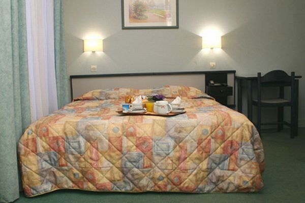 Printania Porte De Versailles Hotel