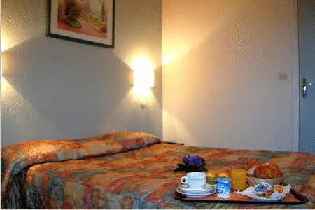 Printania Porte De Versailles 2*